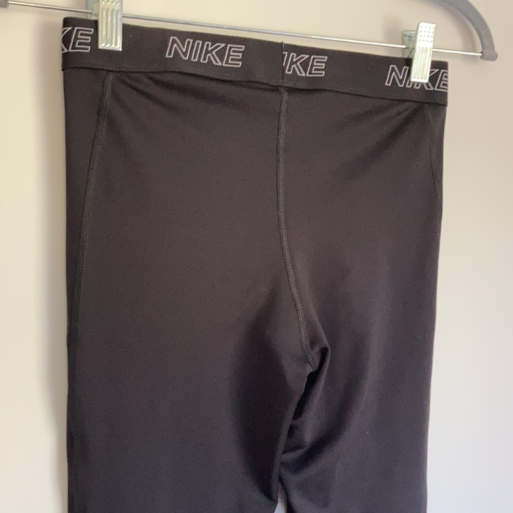 Nike Dri-Fit Training Capris - Picture 5 of 7